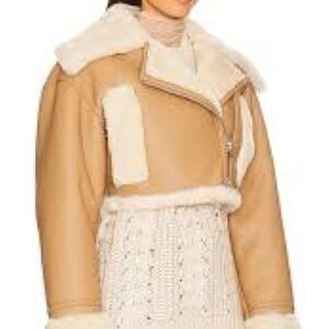 Cl#2 Brand new Eaves Aeric cropped Sherpa jacket
